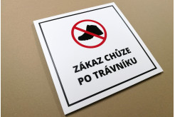 zakaz-chuze-po-travniku