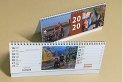 rodinný stolní kalendář s vlastními forografiemi z výletů