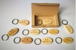 skupinové značení klíčenek s výhodnou cenou