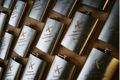 placatka-s-vlastnim-znacenim-letadlo