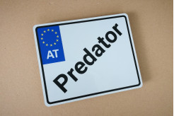 moto značka s vlastním textem